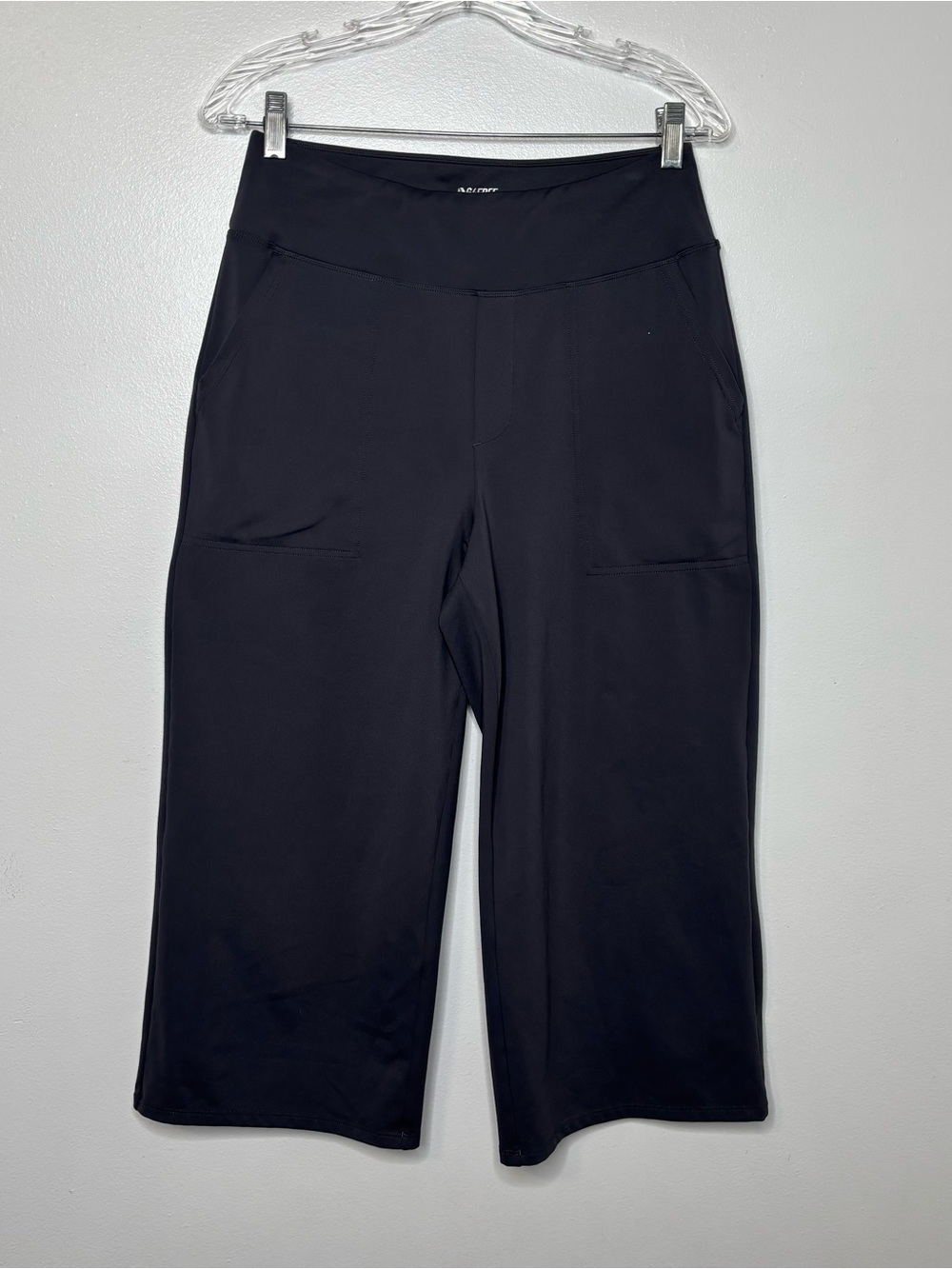 G4Free High Waist Wide Leg Crop Pants / Capri. Dark Gray Size M